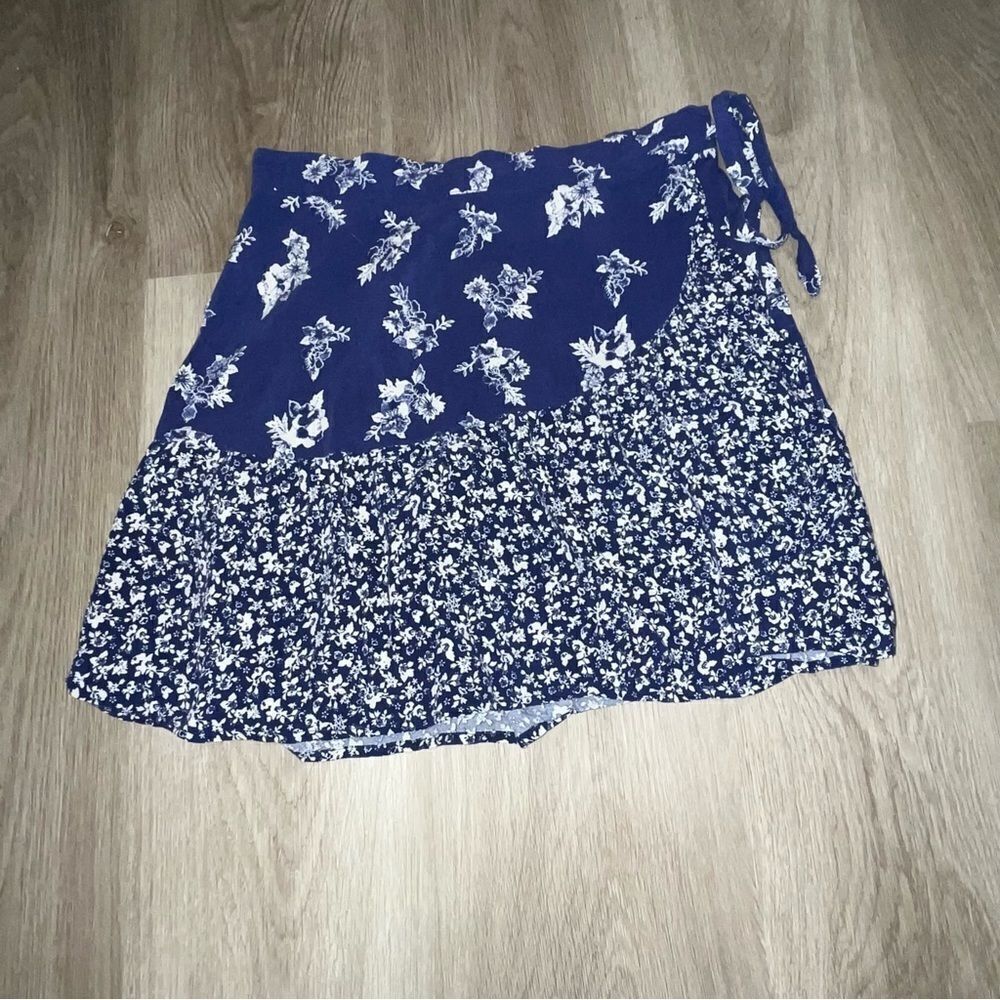Blue Rain Blue & White Floral Wrap Skirt - Picture 2 of 10